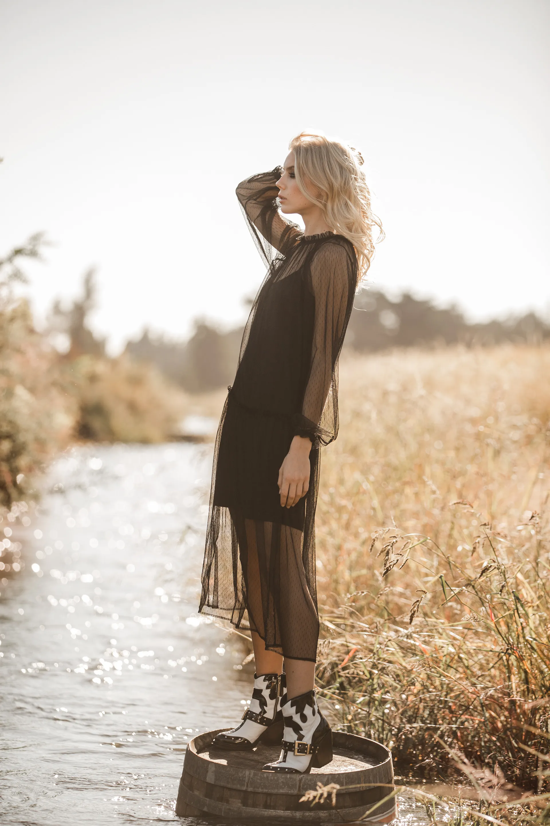 Javiera Poch · Sesión editorial — imagen 3